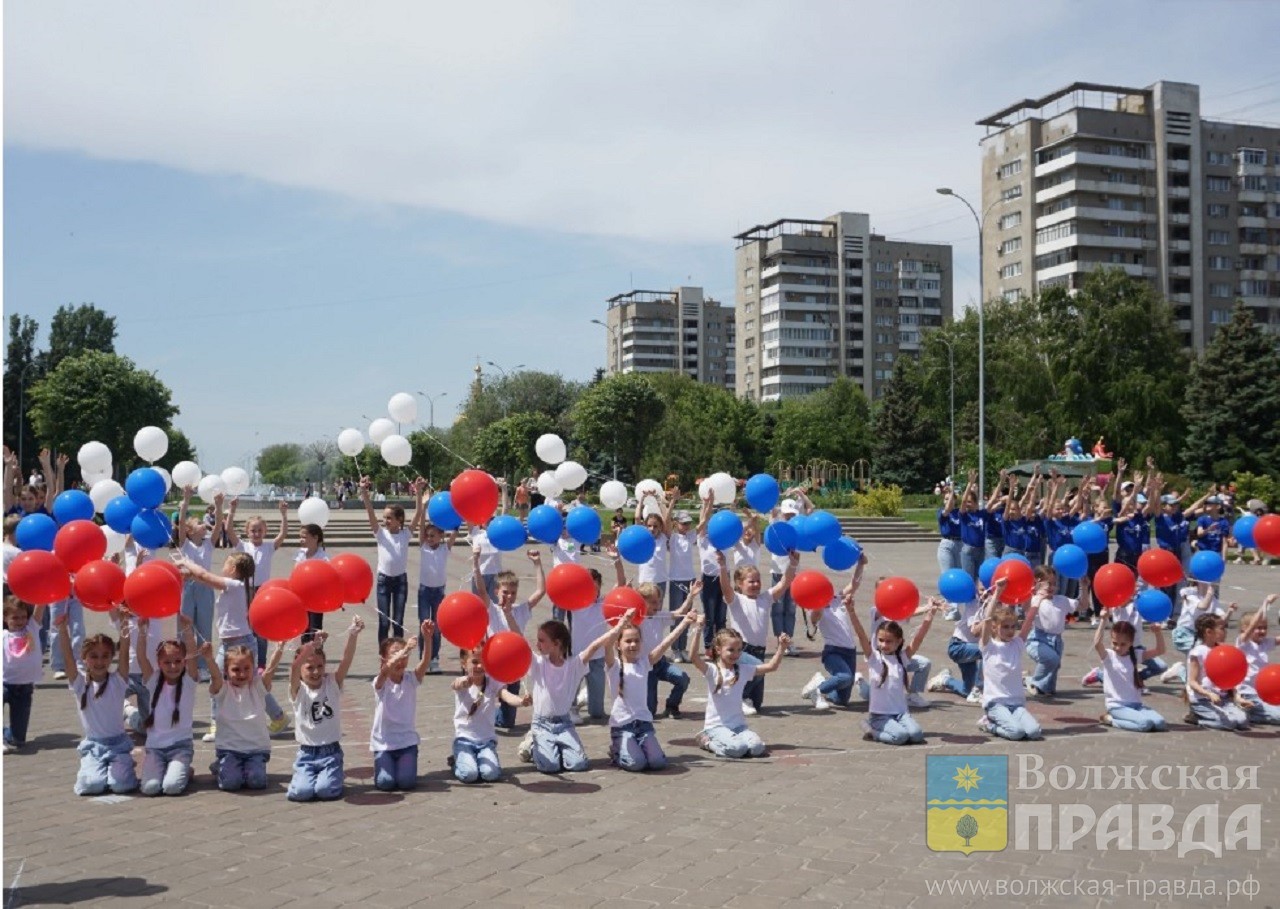 Цирк, краски Холи и мыльные пузыри: в Волжском отпразднуют День защиты  детей | 30.05.2023 | Волжский - БезФормата