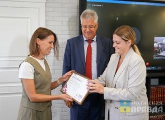 «Лигу управленцев-2024» в Волжском выиграла педагог-психолог из школы № 18