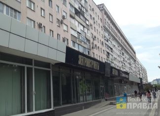 На вершине «Китайской стены»: в мастерских волжских художников писал стихи Евтушенко, а Бидструп ел пирожки