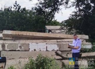 Под Волгоградом директор компании ответит за смерть ребёнка, раздавленного бетонной плитой