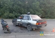 В Волжском автоледи на «пятнадцатой» не уступила мопеду и отправила его пассажирку в стационар