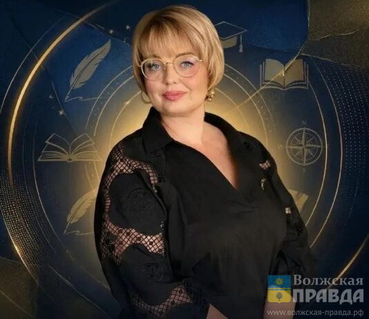 Директор школы № 14 Волжского вошла в сотню лучших педагогов страны