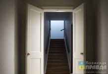 Не закрыла дверь: волжанин вынес из квартиры спящей женщины ценности и деньги