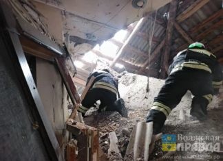 «Рвануло, когда пытались войти»: взрыв газа разрушил 90 квадратов дома в Петров Вале