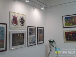 Фамильные гербы и Сталин на Красной площади: в Волжском откроется выставка «Юный художник»