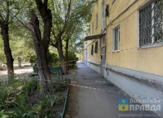 В Волжском парапет кровли многоэтажки проверила прокуратура