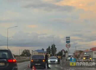 У «Магнита»: в Волжском «Рено Логан» снёс 51-летнего мужчину