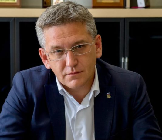 Председатель Волжской городской Думы пожелал горожанам энергии новаторов Аксенов Сергей