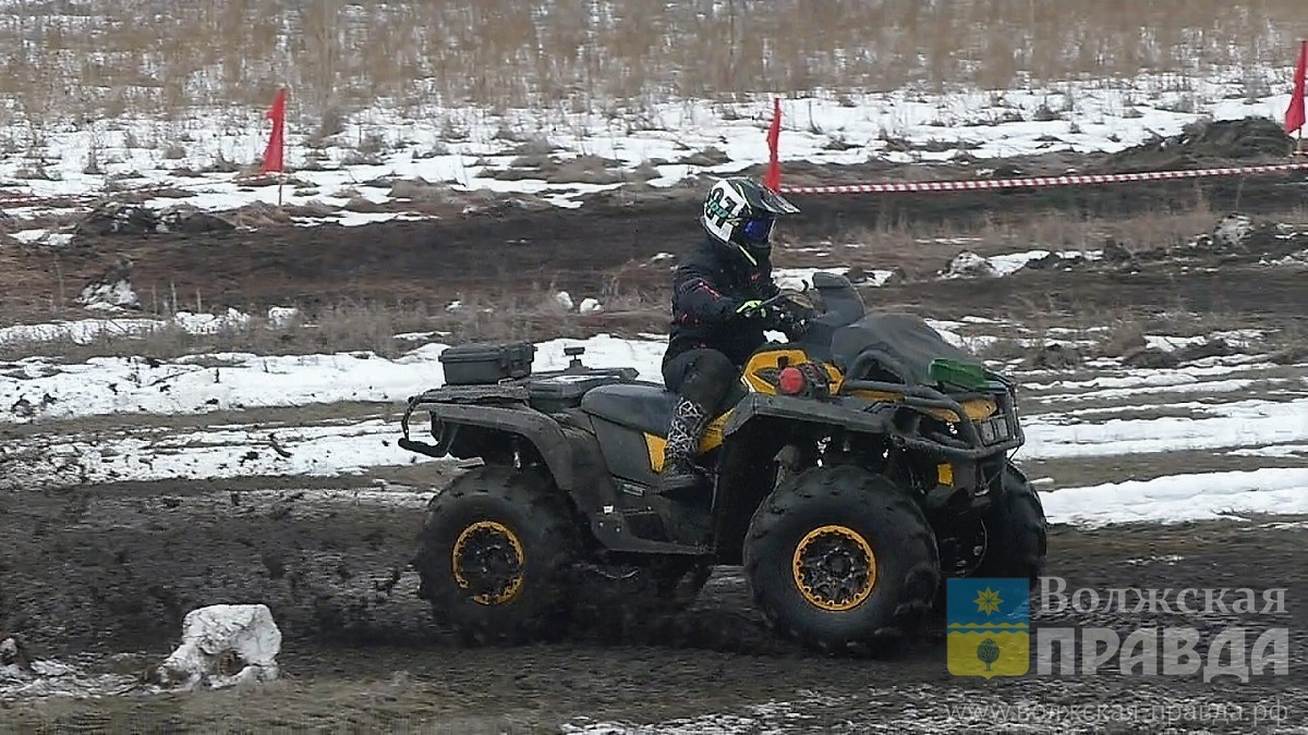 В Волжском прошли гонки на байках и квадроциклах | 16.02.2022 | Волжский -  БезФормата