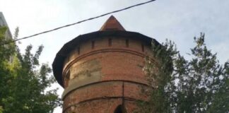Архитектурный раритет за 5,5 миллионов: в Волгограде продают водонапорную башню