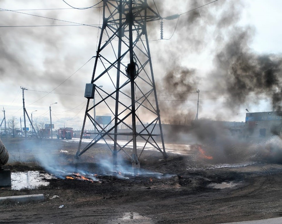 «Киа Рио» чиркнул и вспыхнул: в Волжском после ДТП бензовоза с фурой ...