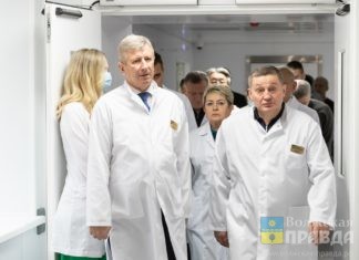 Андрей Бочаров 1 января посетил больницу имени Фишера в Волжском