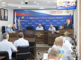 Приоритеты сохраним: губернатор Андрей Бочаров поблагодарил органы правопорядка