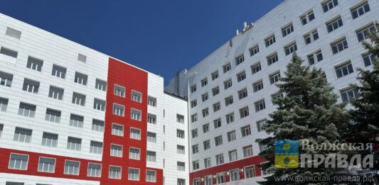 Волжские медики спасли задыхающегося 35-летнего мужчину