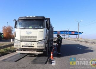 Под Волгоградом ГАИ проверяет большегрузы и такси