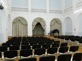 Бал, экскурсия, мастер-класс: волжан приглашают провести ночь в театре