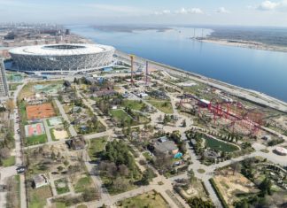 Андрей Бочаров обсудил с молодёжью новые достопримечательности Волгограда