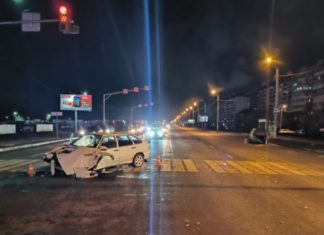 Третий решающий: сразу 3 ДТП случились на перекрестке у аквапарка в Волжском за вечер