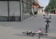 В Волжском столкнулись электро- и обычный велосипеды