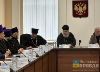 Соцсети и полиция нравственности: на Рождественских чтениях в Волжском обсудили, как растить благородную молодежь