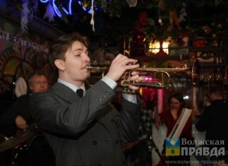 В Волжском любители музыки полакомились джазовым джемом