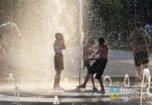 лето фонтан жара