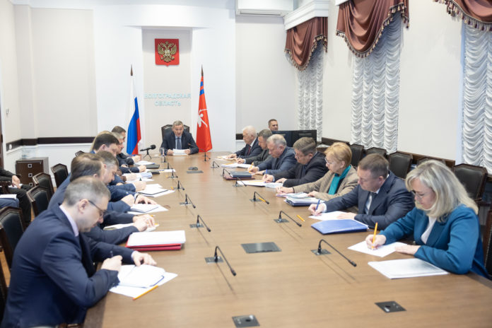 Губернатор Андрей Бочаров, совещание