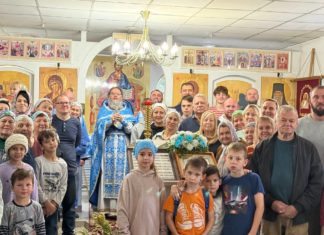 «Многодетный» приход: какие пути привели их сюда и чем храм Амвросия Оптинского отличается от остальных, рассказали его прихожане