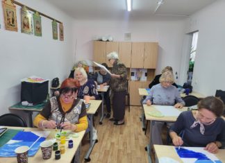 В волжском храме Серафима Саровского подвели итоги проекта поддержки старшего поколения и людей с инвалидностью