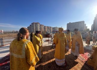 В Волжском освятили закладной камень в основание храма святой мученицы Татианы