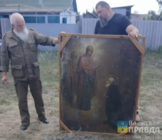 Замурованная в печке: в Волгоградской области семейная тайна спасла старинную икону XIX века от забвения