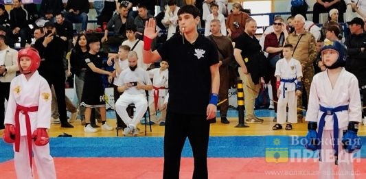 В Волжском в четвёртый раз прошёл турнир по рукопашному бою, посвящённый памяти бойцов ОМОН