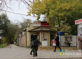 Волжане жалуются на пельменную бессонницу «Пенное & Пельменная» и два многоэтажных дома, ставших ее заложниками