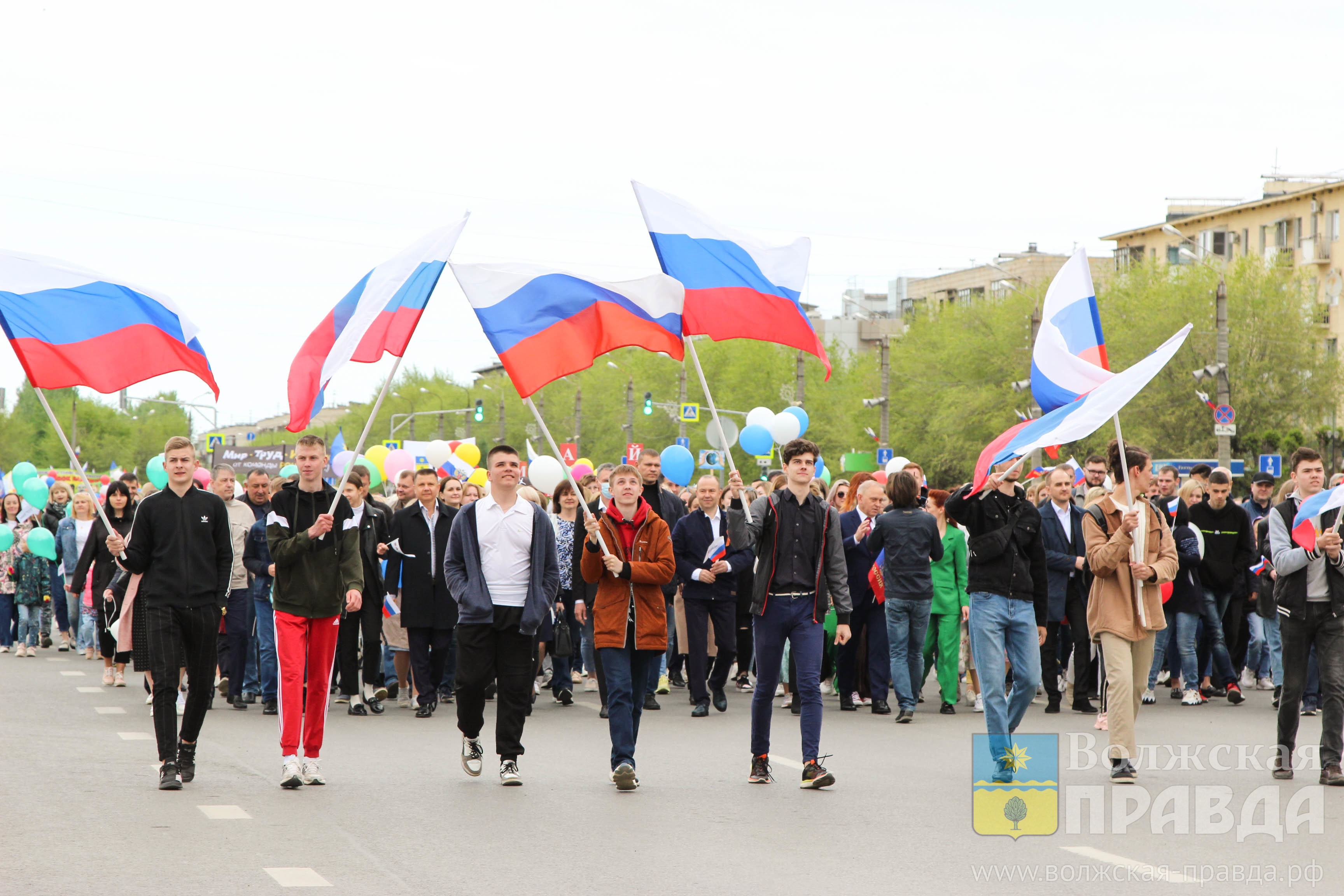 Волжский последние новости сегодня. Волжский ру. Новости Волжского. Первое мая Волгоград фото. Новости Волжский ру.