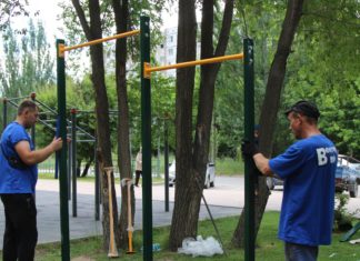 Предприниматели и КСП благоустраивают сквер имени Александрова в Волжском