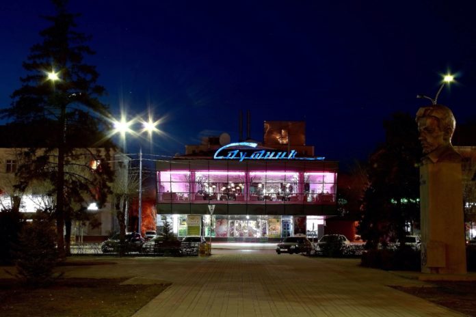 Спутник, Волжский, ночной Волжский, ночь