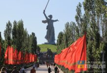 «Покажите ему Родину-мать»: Эдгард Запашный предложил Канье Уэсту посетить Волгоград