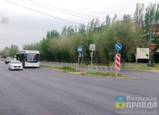 На улице Карбышева в Волжском установили 122 новых дорожных знака