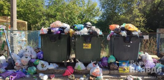 В Волжском организовали горячую линию по вопросам по вопросам вывоза ТБО