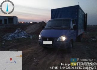 В Волжском ищут тех, кто вывалил мусор на Пушкина