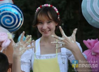 Волжане радовались дню рождения, даче, новым инструментам и волейболу