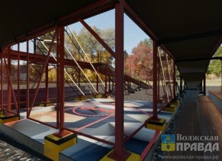 В парке «Волжский» началось строительство площадки для стритбола