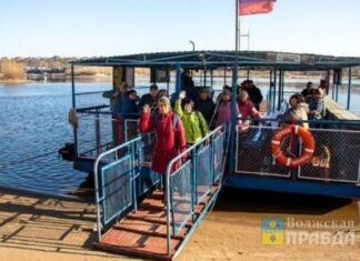В Волжском 1 ноября завершает работу паромная переправа