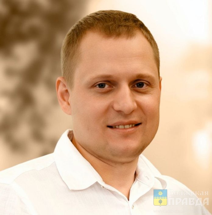 Олег Скрынников