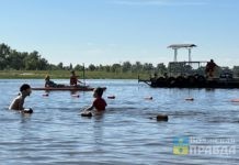 Купание в реке