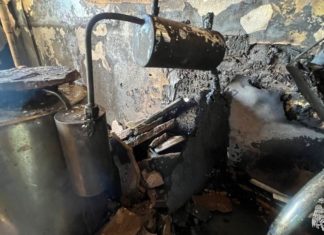 В Волжском 91-летняя бабушка погибла при пожаре из-за самогонного аппарата
