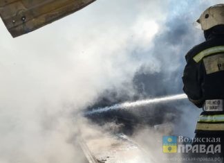 После пожара взяли пробы воздуха на НПЗ в Волгограде пожарный