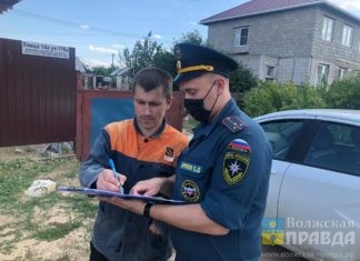 В Волжском продолжают борьбу с кострами в СНТ