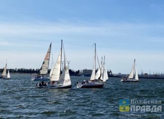 В волжском речпорту прошла парусная гонка «Осенний ветер 2023»