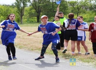 Бег, труд, май: волжские трубники провели легкоатлетическую эстафету